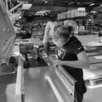 gestes métier tôlerie industrielle - Les mains d'or - Stival